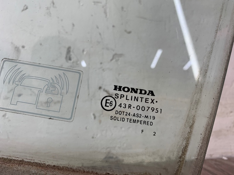 Стекло Honda CR-V 2002 внедорожник Перед. Лев.