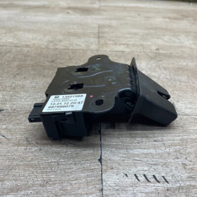 Замок крышки багажника Chevrolet Cruze 2012 F16 D4 - изображение 6