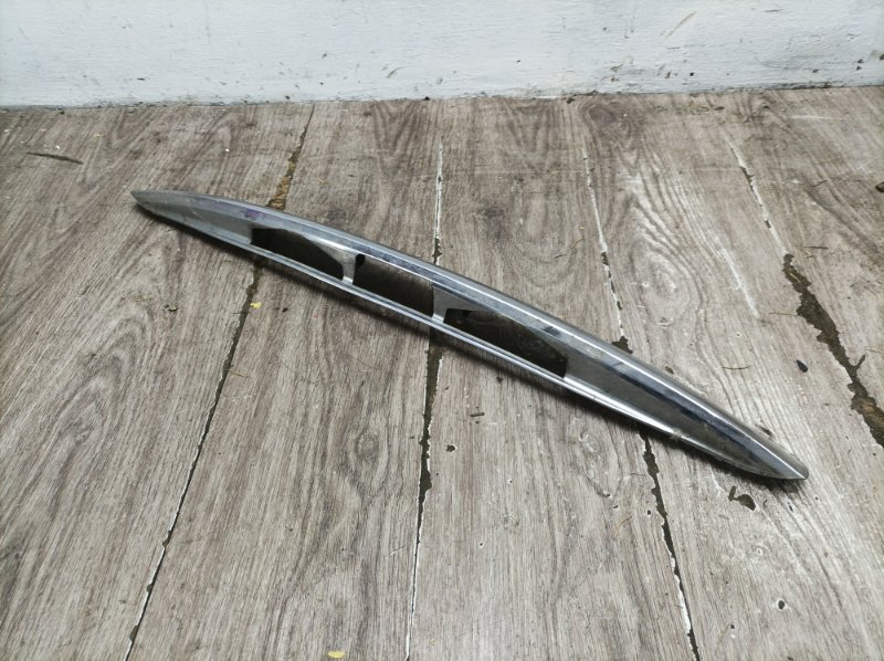 Молдинг крышки багажника Honda Civic 2004 хетчбэк 5дв. D16V1