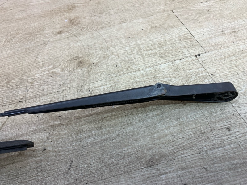 Поводок дворника Opel Zafira A 2000 минивен X20DTH 2.0 Перед. Лев.