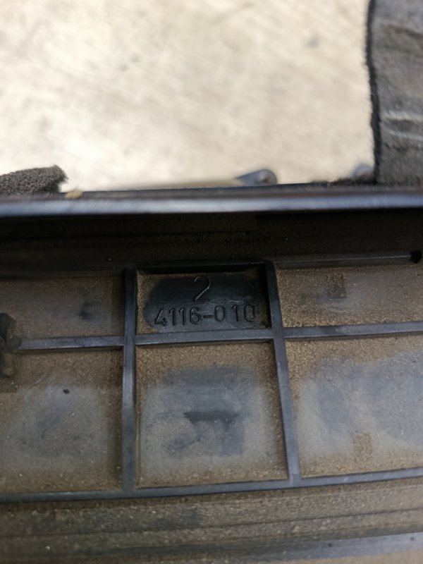 Дефлектор обдува салона Mitsubishi Carisma 2003 седан 4дв. 4G92