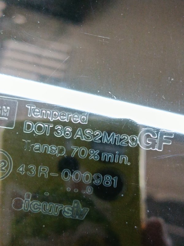 Стекло Opel Vectra B 2000 седан 4дв. X16XEL 1.6 Задн. Прав.