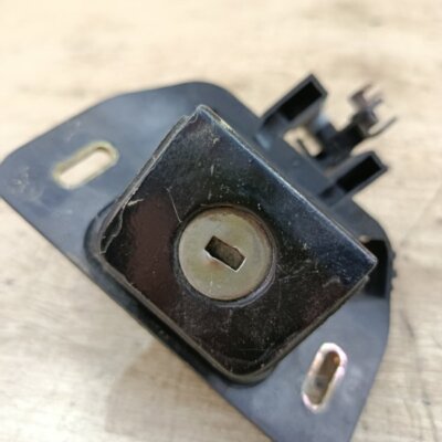 Кнопка открывания багажника Opel Vectra B 2000 седан 4дв. X16XEL 1.6 - изображение 7