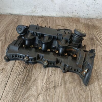 Крышка клапанов Land Rover Range Rover 2008 внедорожник 276DT - изображение 4