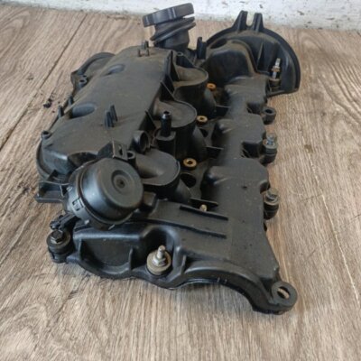 Крышка клапанов Land Rover Range Rover 2008 внедорожник 276DT - изображение 5