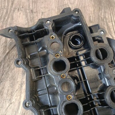 Крышка клапанов Land Rover Range Rover 2008 внедорожник 276DT - изображение 9