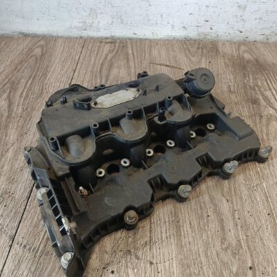 Крышка клапанов Land Rover Range Rover 2008 внедорожник 276DT - изображение 1