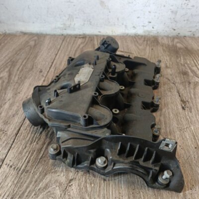 Крышка клапанов Land Rover Range Rover 2008 внедорожник 276DT - изображение 2