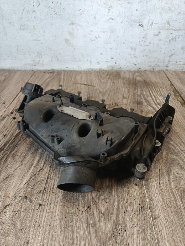 Крышка клапанов Land Rover Range Rover 2008 внедорожник 276DT