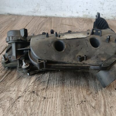 Крышка клапанов Land Rover Range Rover 2008 внедорожник 276DT - изображение 4