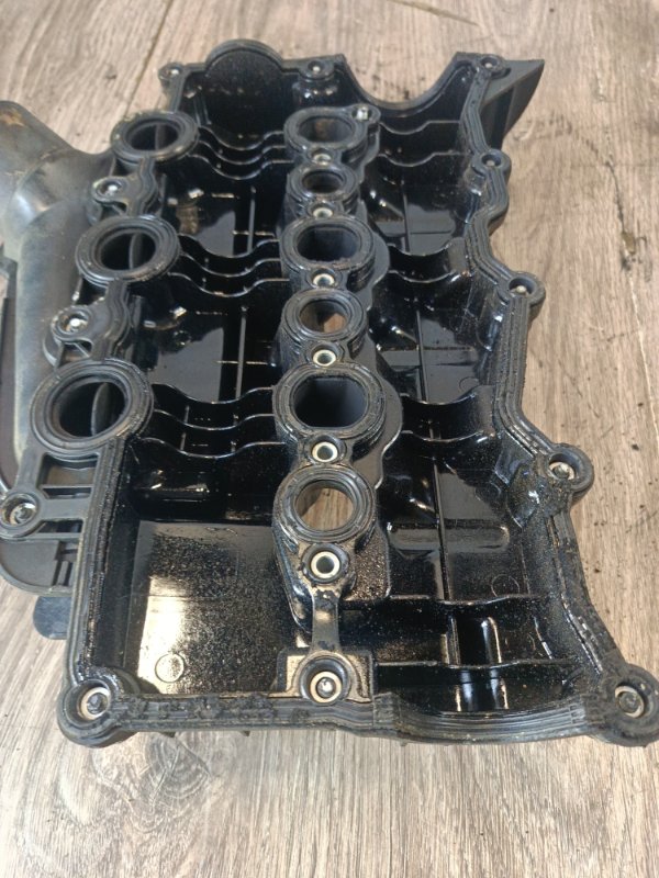 Крышка клапанов Land Rover Range Rover 2008 внедорожник 276DT