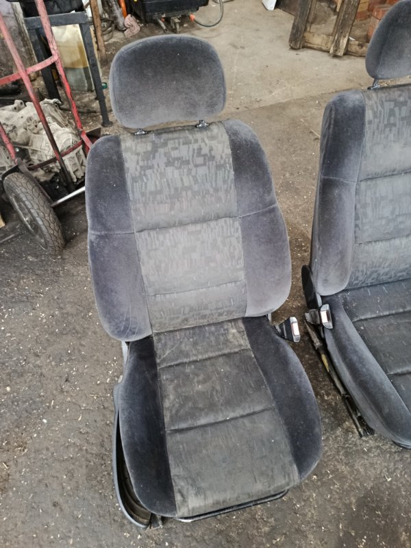 Сиденье пассажирское Opel Vectra B 2000 седан 4дв. X16XEL 1.6 Перед. Прав.