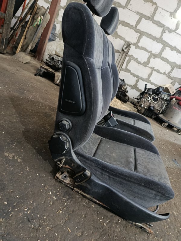 Сиденье пассажирское Opel Vectra B 2000 седан 4дв. X16XEL 1.6 Перед. Прав.