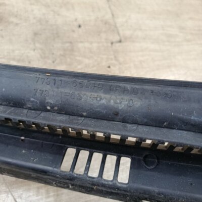 Водосток/жабо Suzuki Grand Vitara 2003 универсал J20A - изображение 4