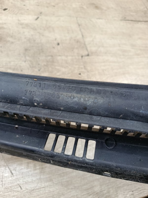Водосток/жабо Suzuki Grand Vitara 2003 универсал J20A