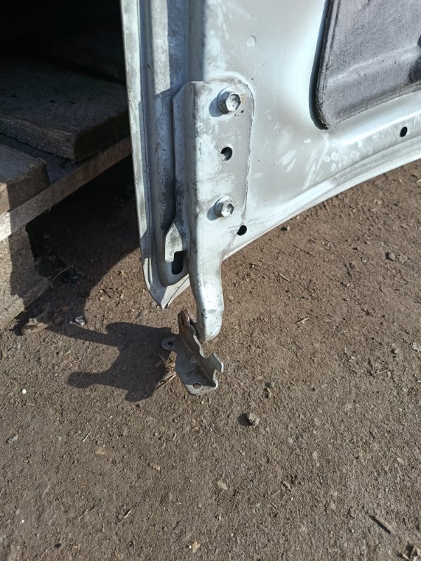 Капот Suzuki Grand Vitara 2003 универсал J20A