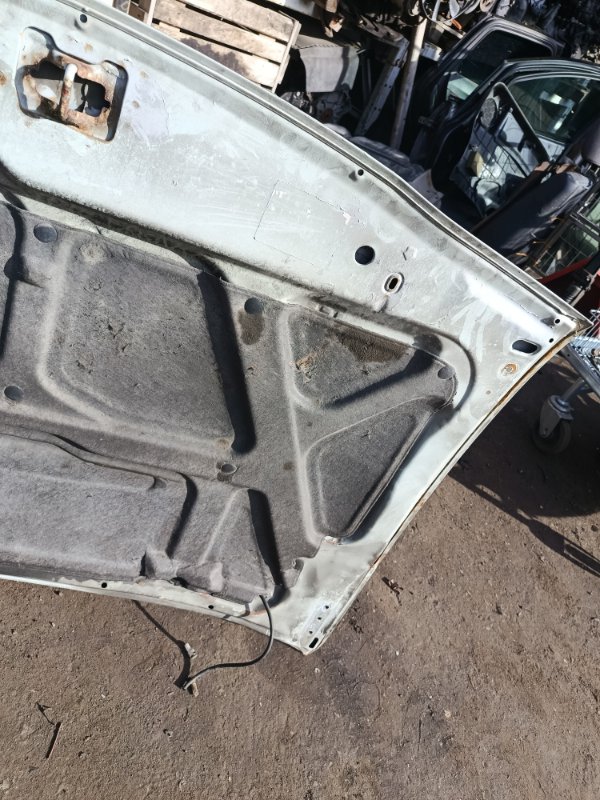 Капот Suzuki Grand Vitara 2003 универсал J20A