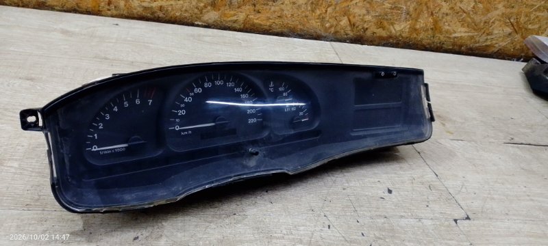 Панель приборов Opel Vectra B 2000 седан 4дв. X16XEL 1.6