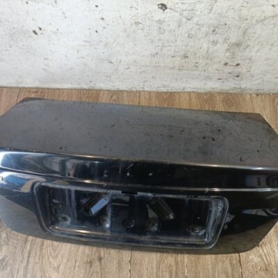 Крышка багажника Opel Vectra B 2000 седан 4дв. X16XEL 1.6 - изображение 1