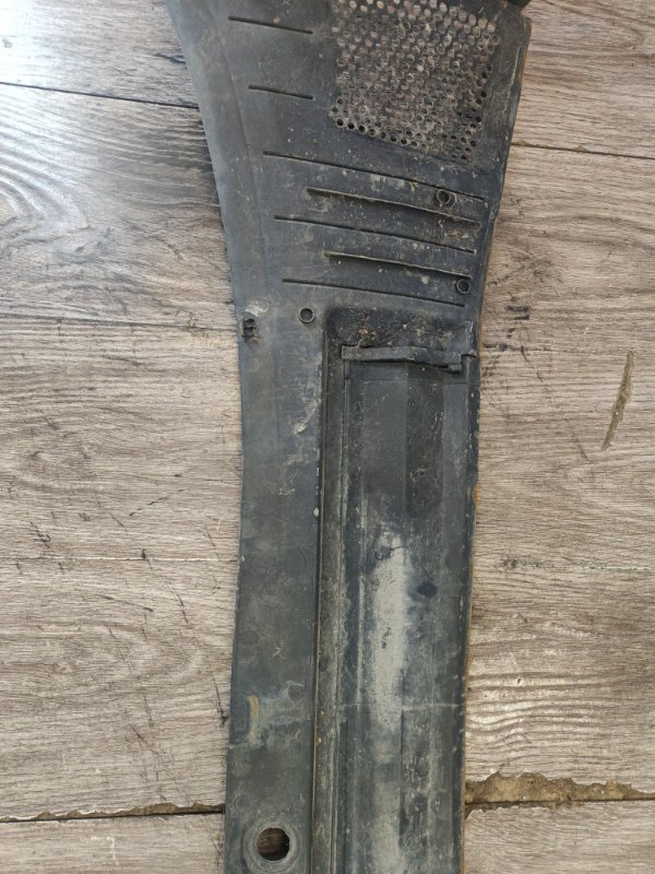 Водосток/жабо Opel Vectra B 2000 седан 4дв. X16XEL 1.6