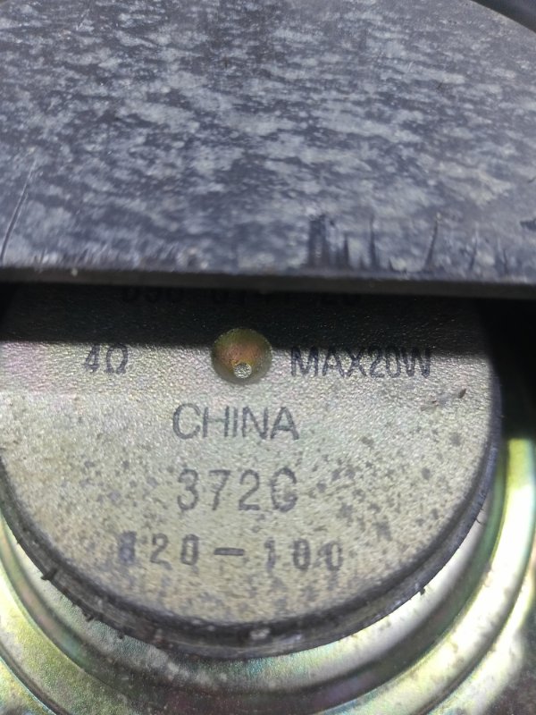 Динамик Suzuki Grand Vitara 2003 универсал J20A Перед. Прав.
