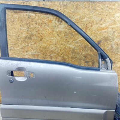 Дверь Suzuki Grand Vitara 2003 универсал J20A Перед. Прав. - изображение 1
