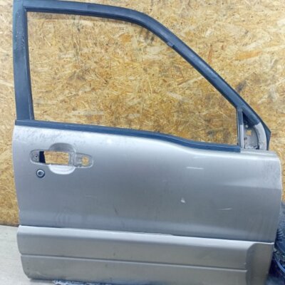 Дверь Suzuki Grand Vitara 2003 универсал J20A Перед. Прав. - изображение 8