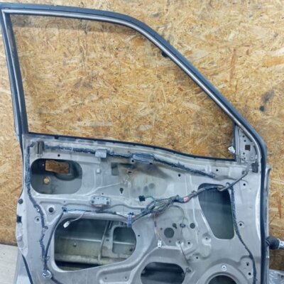 Дверь Suzuki Grand Vitara 2003 универсал J20A Перед. Лев. - изображение 3
