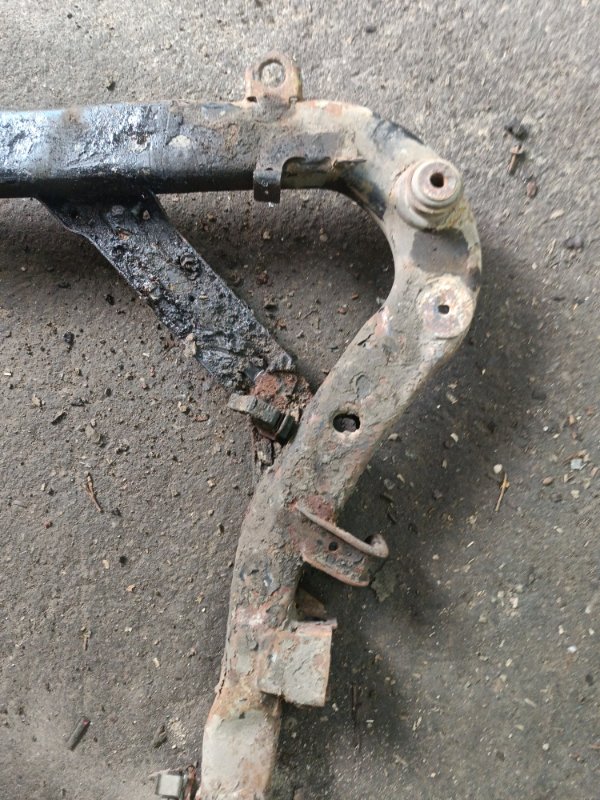 Подрамник передний Opel Vectra B 2000 седан 4дв. X16XEL 1.6