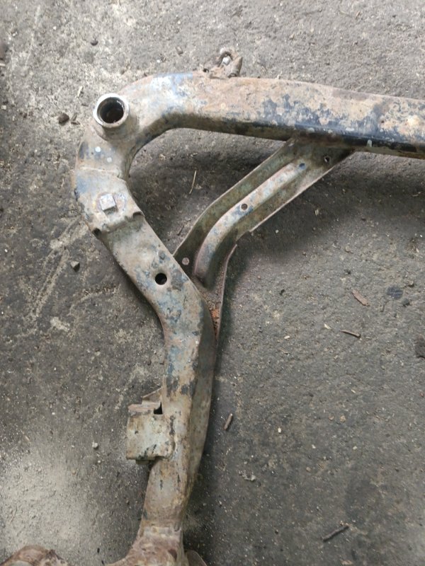 Подрамник передний Opel Vectra B 2000 седан 4дв. X16XEL 1.6