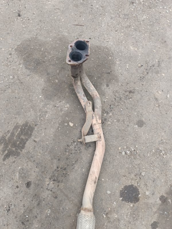 Выхлопная труба Opel Vectra B 2000 седан 4дв. X16XEL 1.6