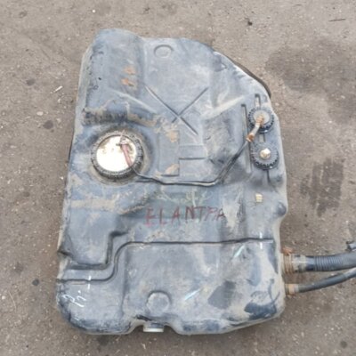 Бензобак Hyundai Elantra 2004 седан 4дв. G4ED-G - изображение 1