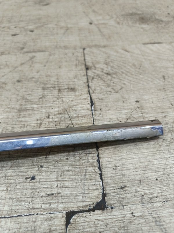 Молдинг стекла двери Ford Mondeo 2006 седан 4дв. CJBA Задн. Лев.