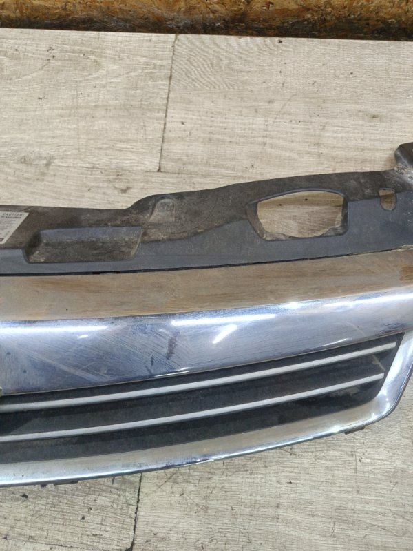 Решетка радиатора Opel Astra H 2010 седан 4дв. Z18XER 1.8