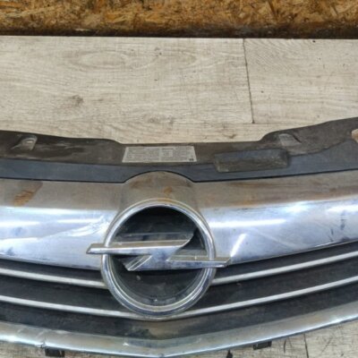 Решетка радиатора Opel Astra H 2010 седан 4дв. Z18XER 1.8 - изображение 7