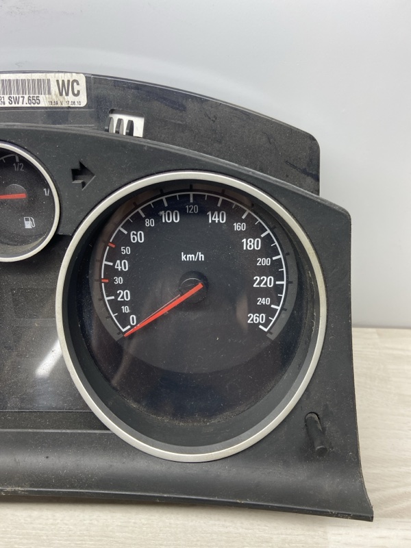 Панель приборов Opel Astra H 2010 седан 4дв. Z18XER 1.8
