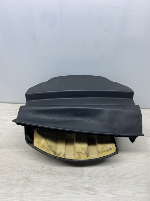 Кожух рулевой колонки Opel Astra H 2010 седан 4дв. Z18XER 1.8