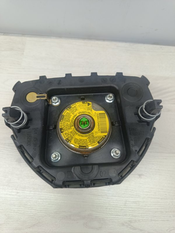 Аирбаг на руль Opel Astra H 2010 седан 4дв. Z18XER 1.8
