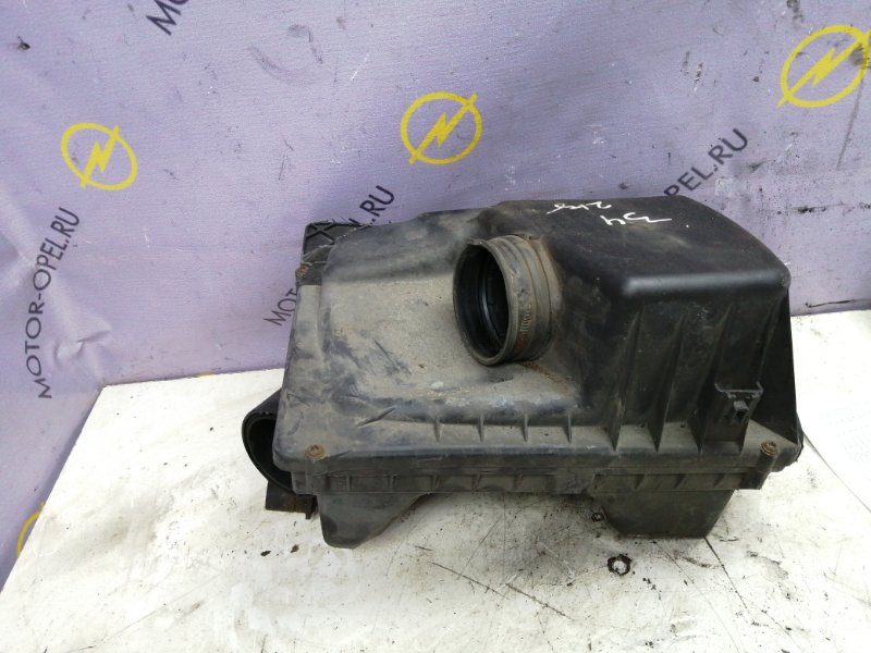 Корпус воздушного фильтра Opel Astra H 2007 Z19DT