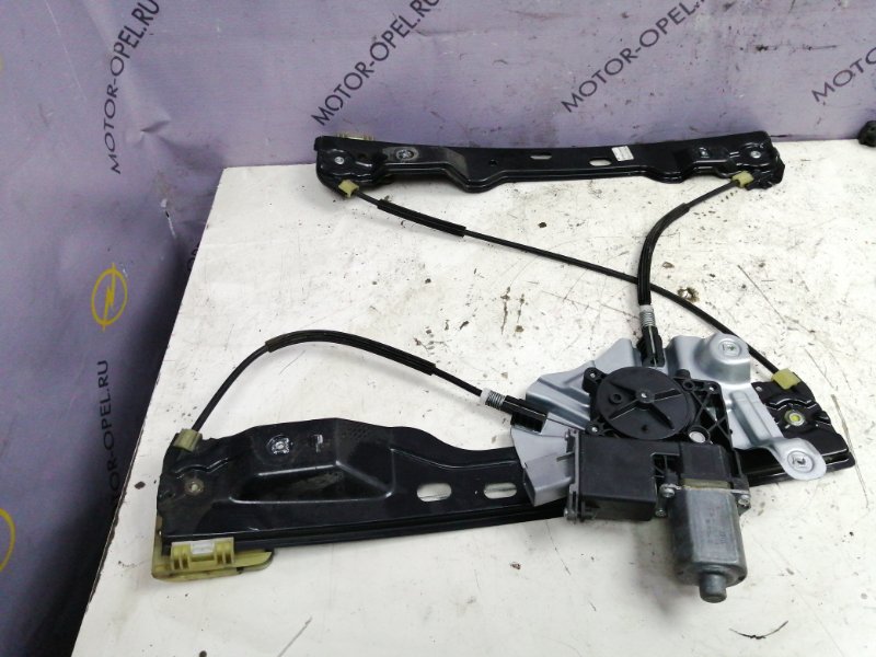 Стеклоподъемник Opel Astra J 2011 хетчбэк 5-ти дв. Перед. Лев.