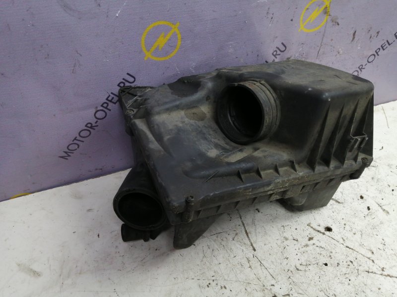 Корпус воздушного фильтра Opel Astra H 2007 Z19DT