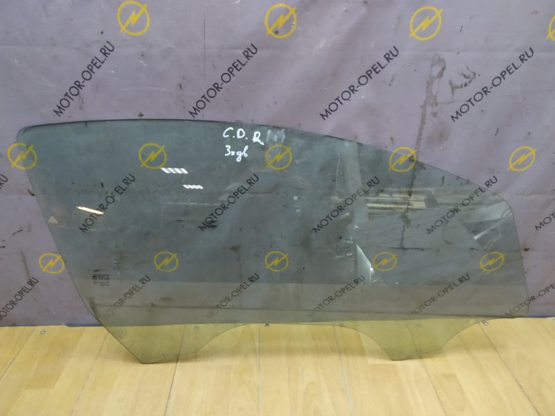 Стекло Opel Corsa D 2008 хетчбэк 3-х дв. Перед. Прав.