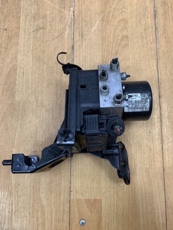 Блок abs Opel Astra J 2010-2017 A13DTE