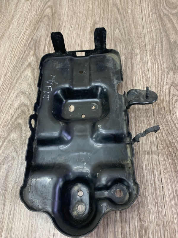 Полка аккумулятора Opel Antara