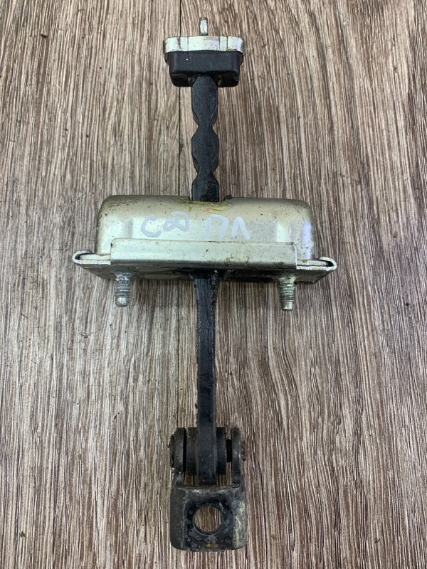 Ограничитель двери Opel Corsa D хетчбэк 3-х дв. Перед. Лев.