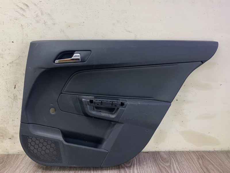 Обшивка двери Opel Astra H 2004-2010 универсал Задн. Прав.