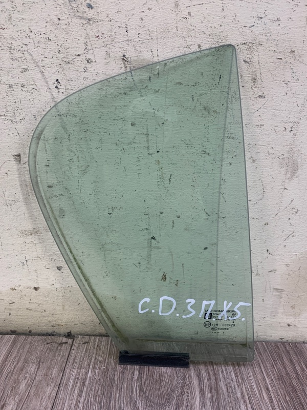 Стекло Opel Corsa D 2007 хетчбэк 5-ти дв. Задн. Прав.