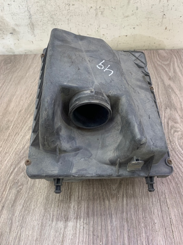 Корпус воздушного фильтра Opel Astra H 2004-2015 Z16XEP