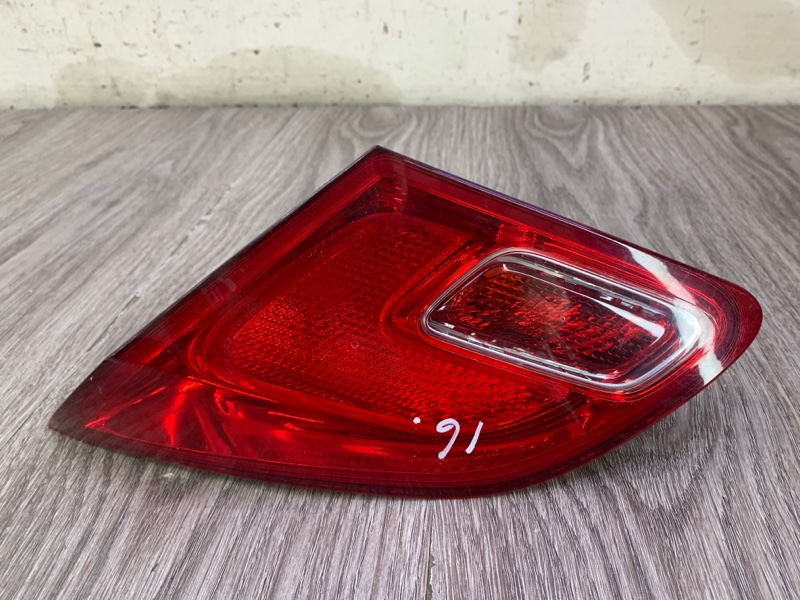 Фонарь крышки багажника Opel Astra J 2012 хетчбэк 5-ти дв. Задн. Прав.